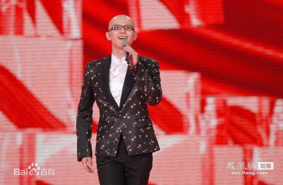 最新平安(Anson)在CCTV蛇年春晚 演唱《我爱你中国》中的图集