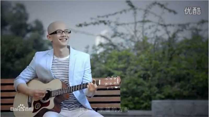 平安(Anson)在《1+1爱传递》公益宣传片中的