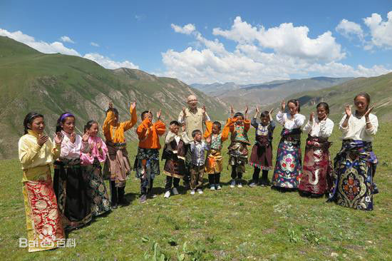 精选平安(Anson)在暖心献唱《星星不眨眼》中的图册