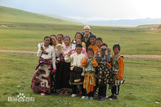 精选平安(Anson)在暖心献唱《星星不眨眼》中的图册