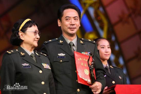 出席电视剧‘金星奖’二十周年颁奖晚会