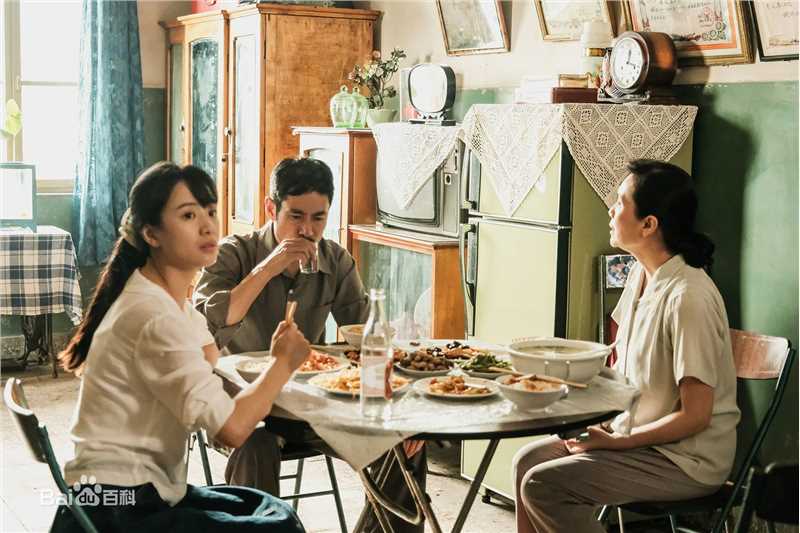 最全成泰燊(chéng tài shēn)在《解忧杂货店》饰演秦朗父亲中的相册