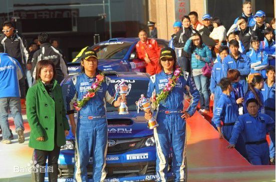 韩寒参加2011CTCC赛车