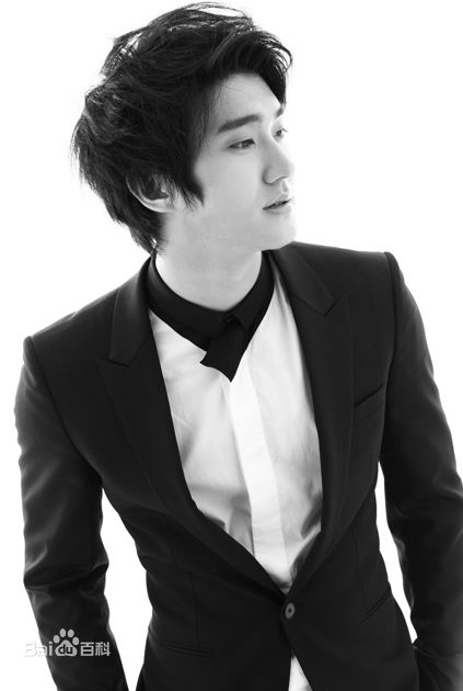 崔始源(Choi Siwon)专辑造型素颜照相册