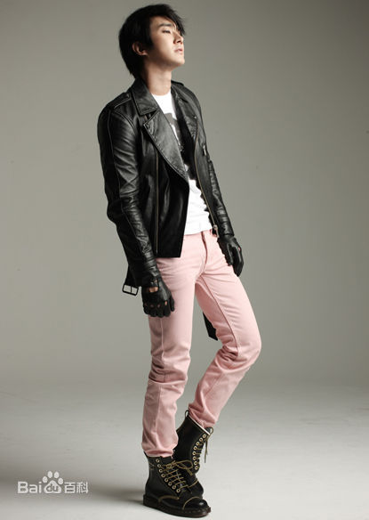 崔始源(Choi Siwon)专辑造型素颜照相册