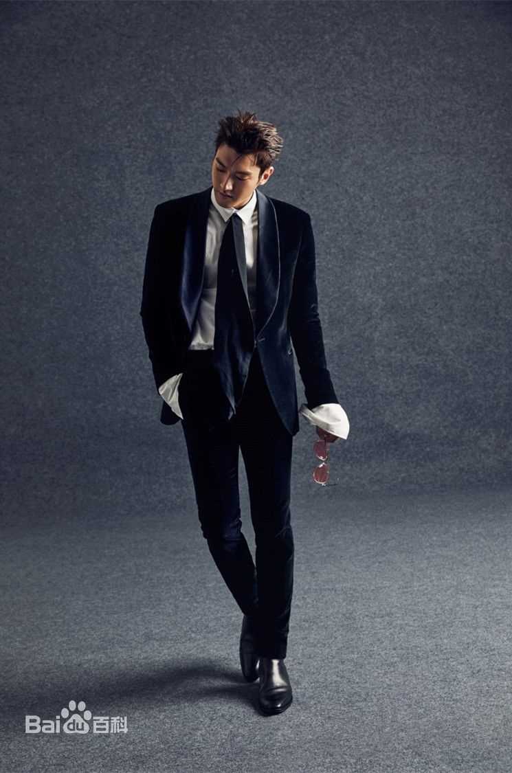 崔始源(Choi Siwon)专辑造型素颜照相册