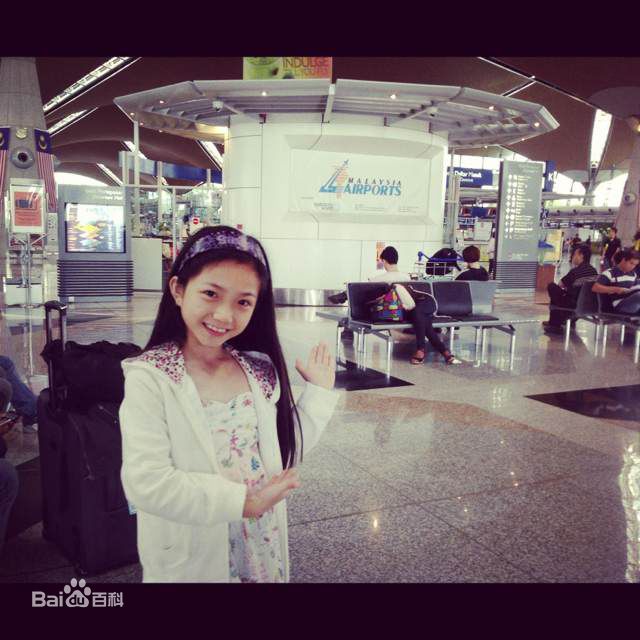 李馨巧(CRYSTAL LEE)Crystal生活照性感图片壁纸