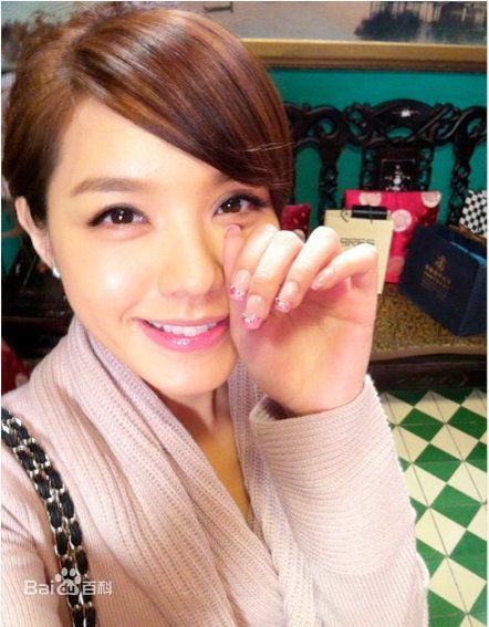 最优质官恩娜(Ella Koon)精彩图册