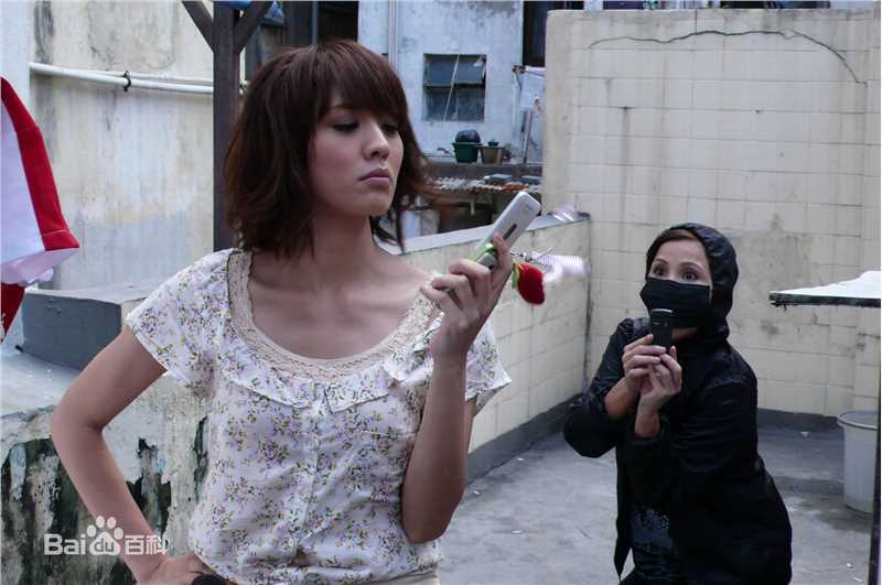 最优质官恩娜(Ella Koon)在《有房出租》相关图片中的