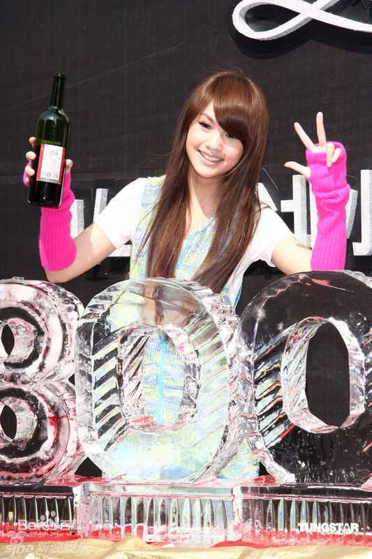 高清杨丞琳(Rainie Yang)精彩图册