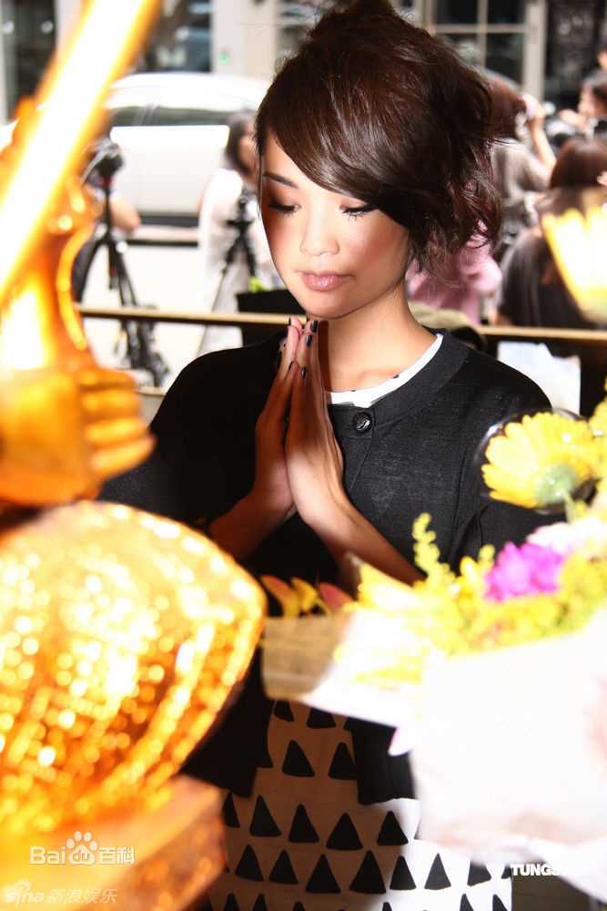 精选杨丞琳(Rainie Yang)精彩图册