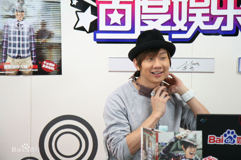 林俊杰(JJ Lin)2008.11.27 做客百度娱乐访前后照片