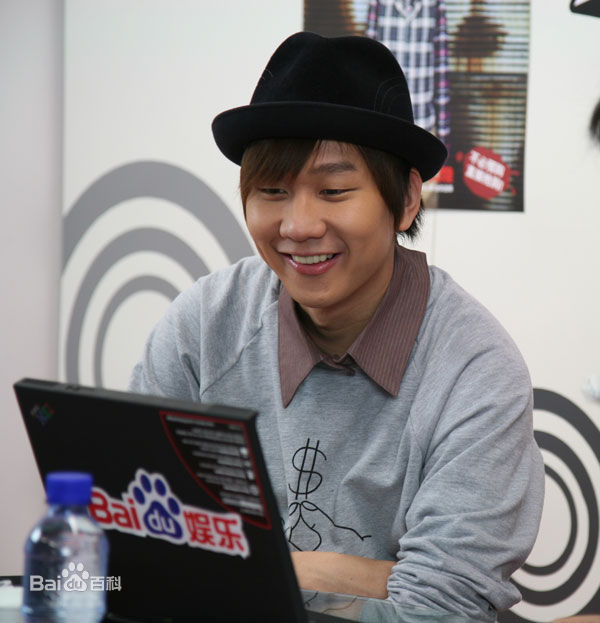林俊杰(JJ Lin)2008.11.27 做客百度娱乐访前后照片