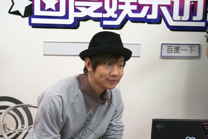 林俊杰(JJ Lin)2008.11.27 做客百度娱乐访前后照片