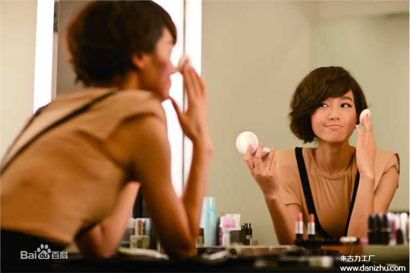 最新朱丹(Dani)在《放慢快乐》中的图集