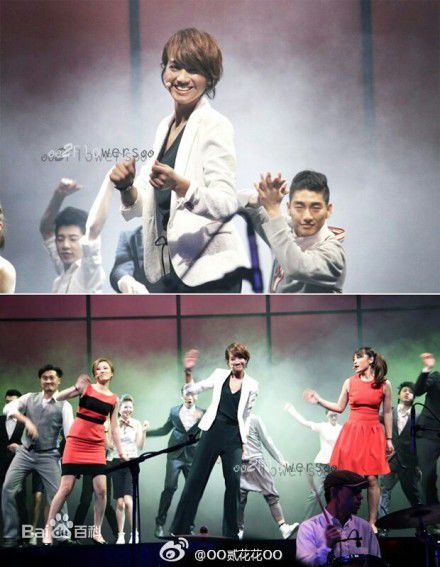 精选朱丹(Dani)在参演舞台剧《女人一定要有钱吗》中的图册