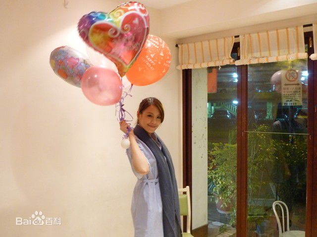 江语晨(Jessie Chiang)2010年生日会照壁纸壁纸