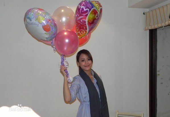 江语晨(Jessie Chiang)2010年生日会照壁纸壁纸