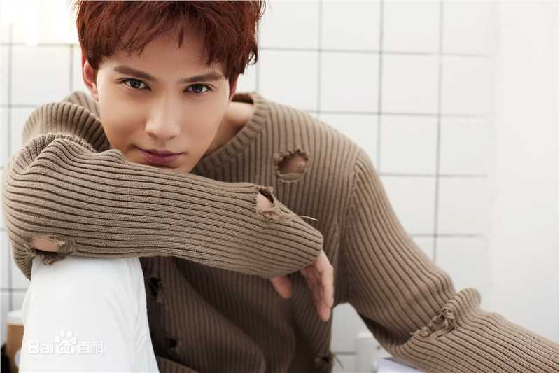 徐正溪(JeremyJones)精选《昕薇》杂志大片图册