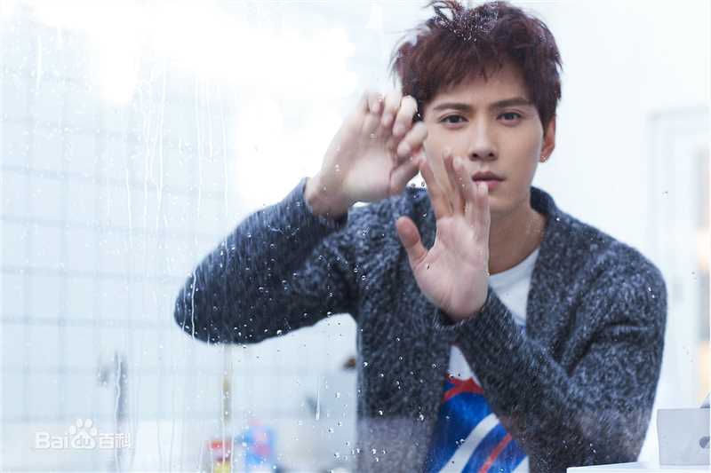 徐正溪(JeremyJones)精选《昕薇》杂志大片图册