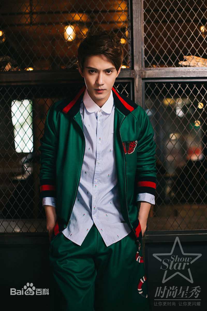 最新徐正溪(JeremyJones)在《时尚星秀》中的壁纸