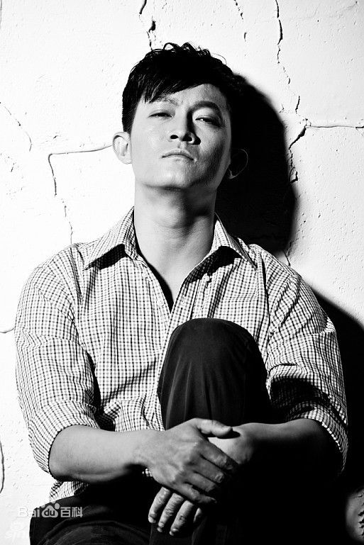 杨志刚最新帅气壁纸