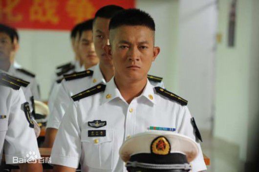 杨志刚电视剧《火蓝刀锋》最新剧照