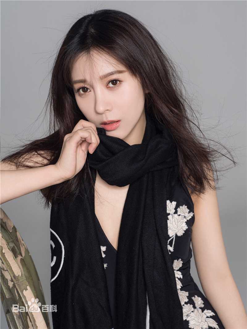 胡悦(Ann)个人形象素颜照相册