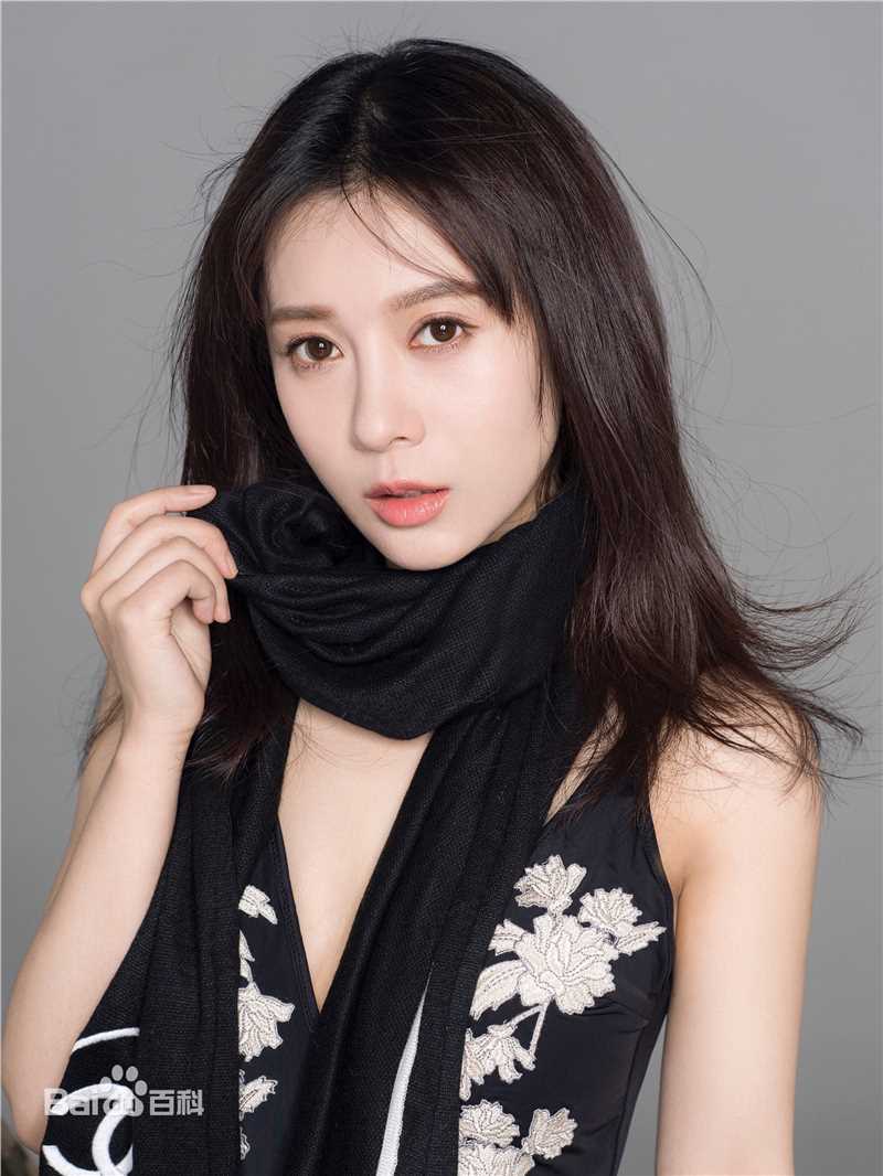 胡悦(Ann)个人形象素颜照相册