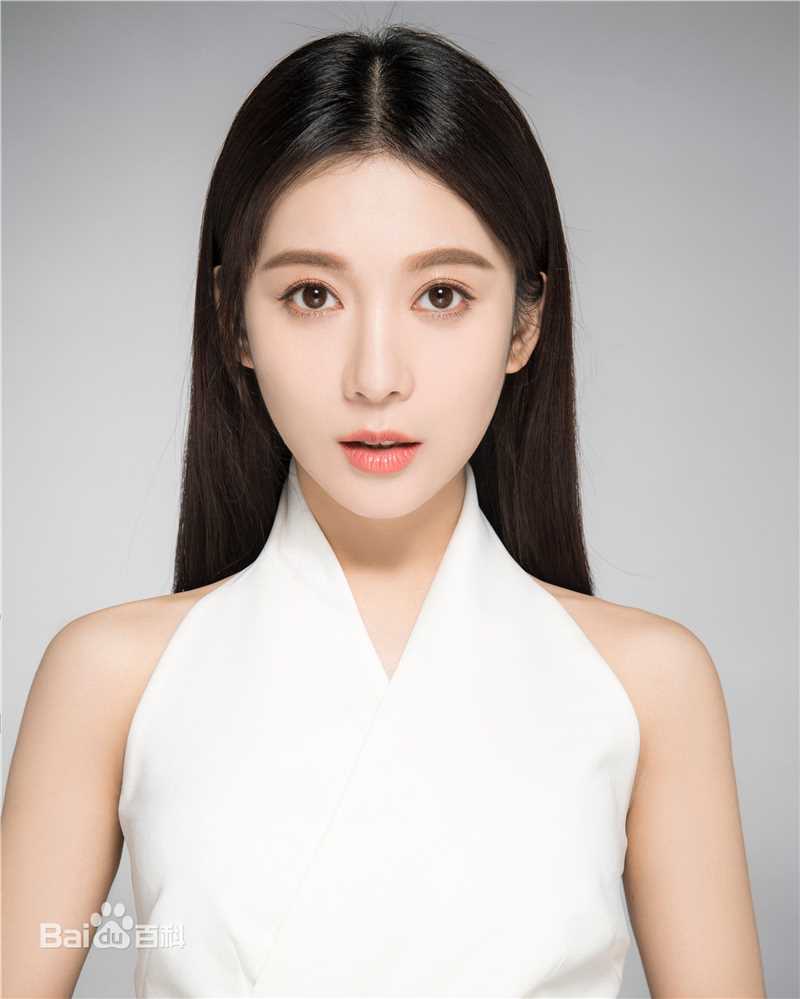 胡悦(Ann)个人形象素颜照相册