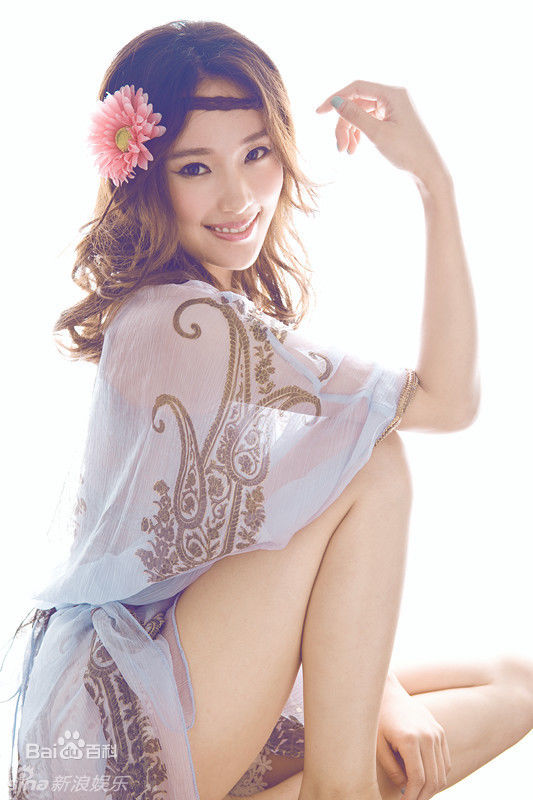 最新屈玥精彩图册