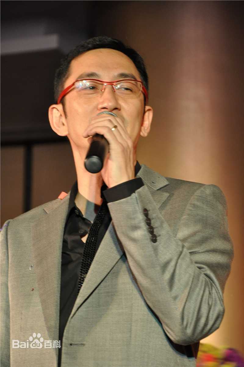 吴启华(Lawrence Ng Kai Wah)参加活动照片前后照片