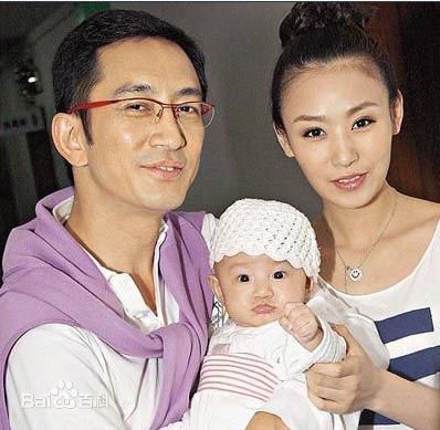 吴启华(Lawrence Ng Kai Wah)与石洋子性感图片图集