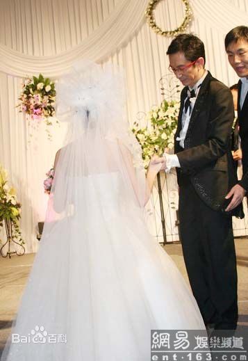 吴启华(Lawrence Ng Kai Wah)婚礼照片性感图片壁纸