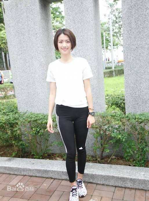 蔡思贝(Sisley Choi)生活照性感图片图集