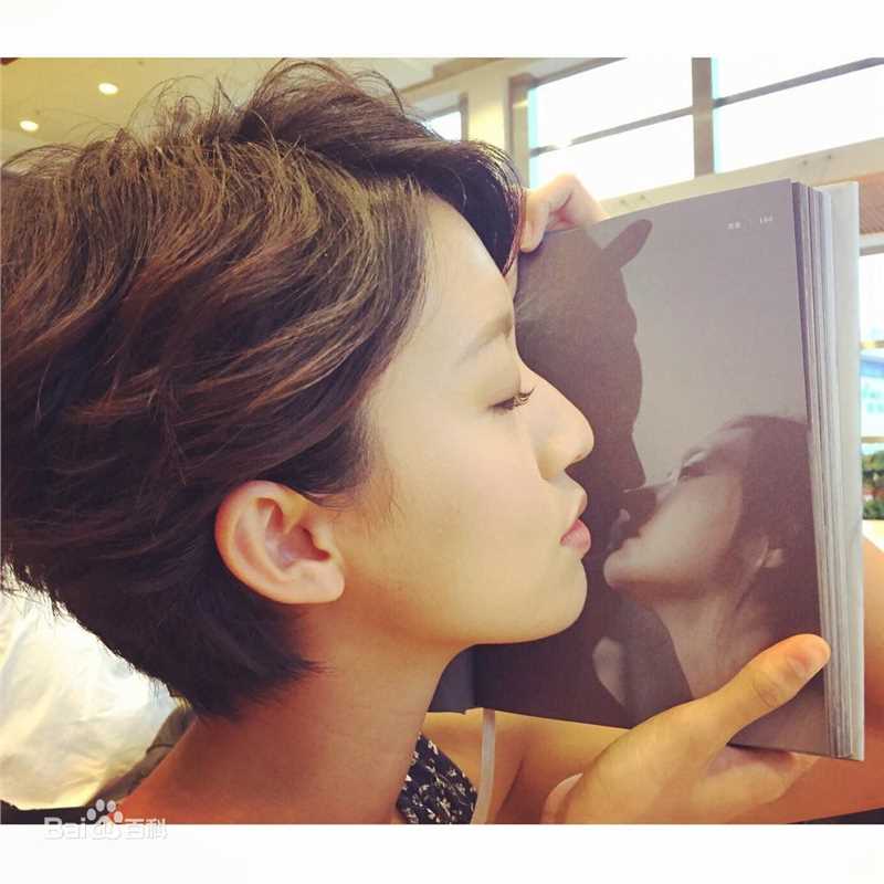 蔡思贝(Sisley Choi)生活照性感图片图集