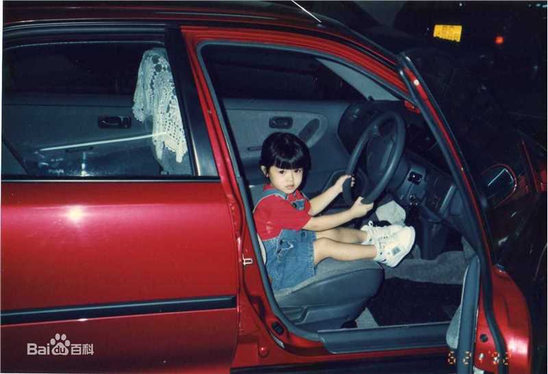 文咏珊(Janice Man(JM))儿时照片壁纸壁纸