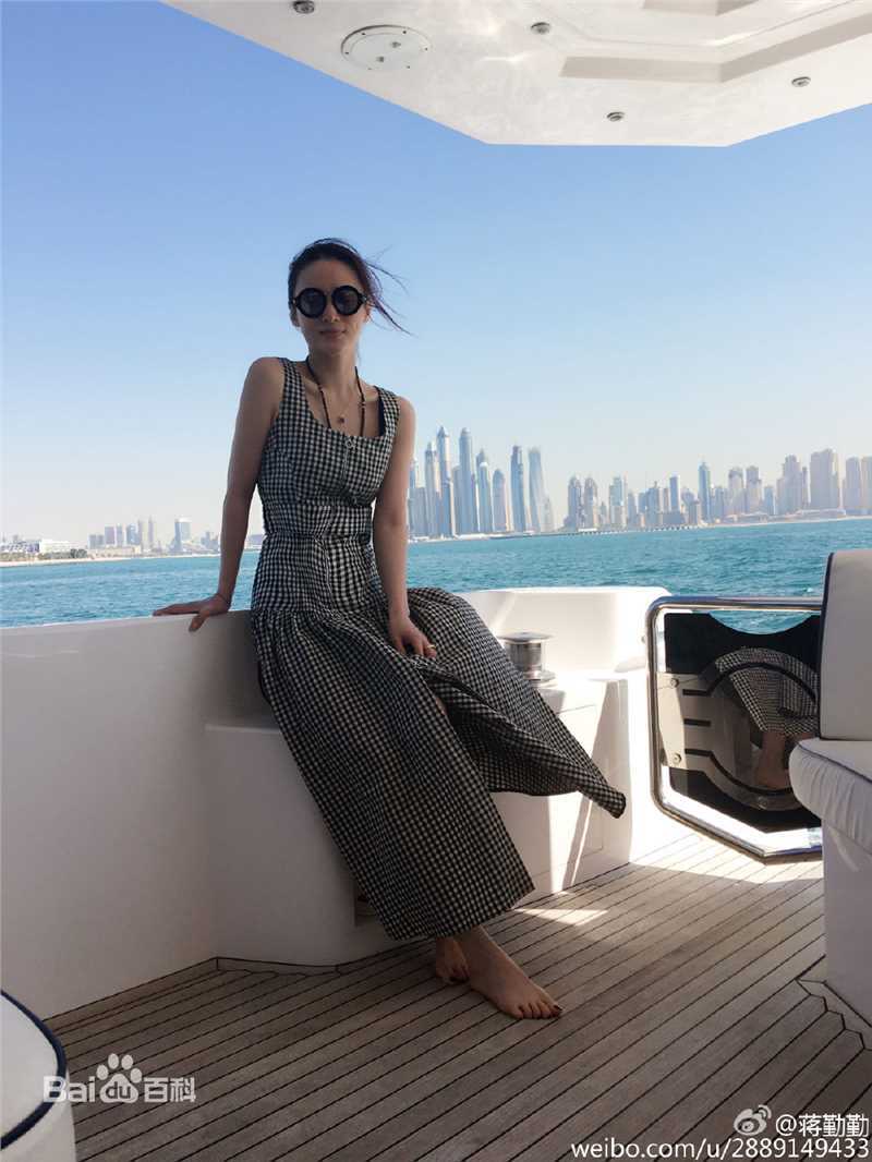 蒋勤勤(Angel)生活照生活照