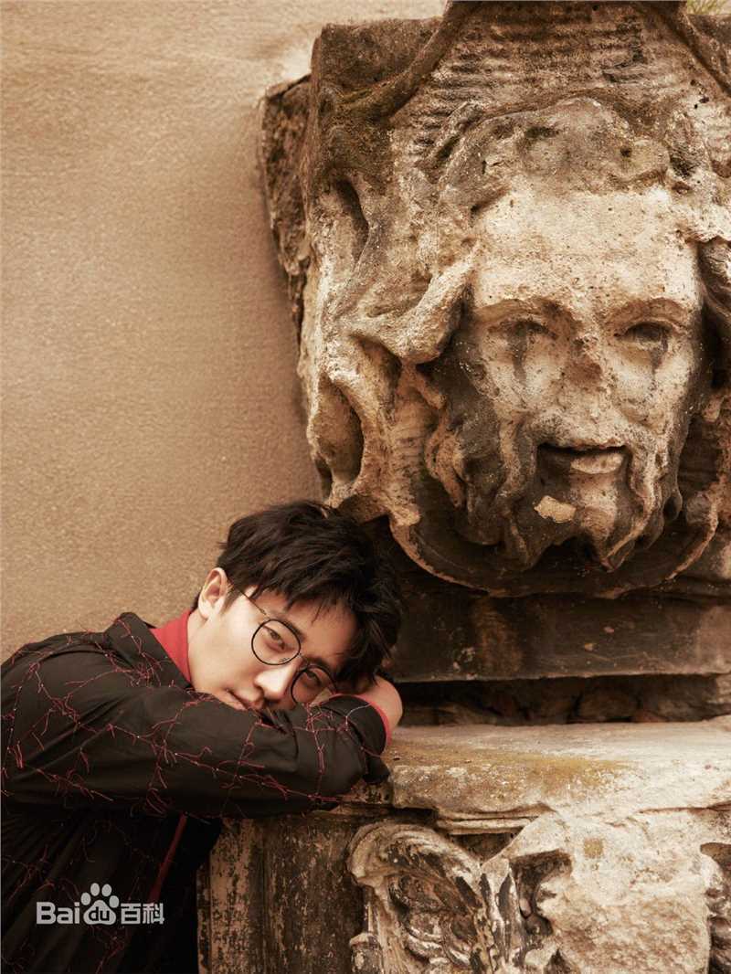 黄轩(Huang Xuan)精选照片素颜照壁纸