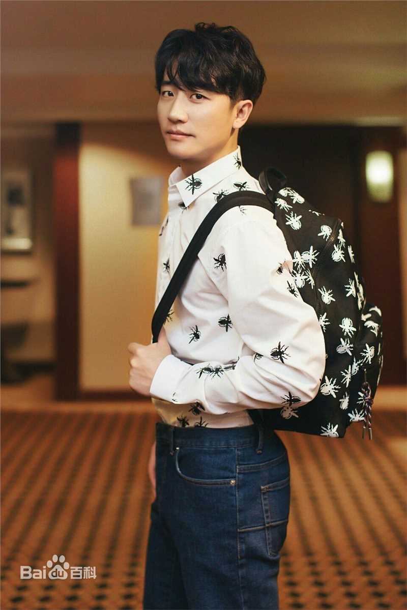 黄轩(Huang Xuan)精选照片素颜照壁纸