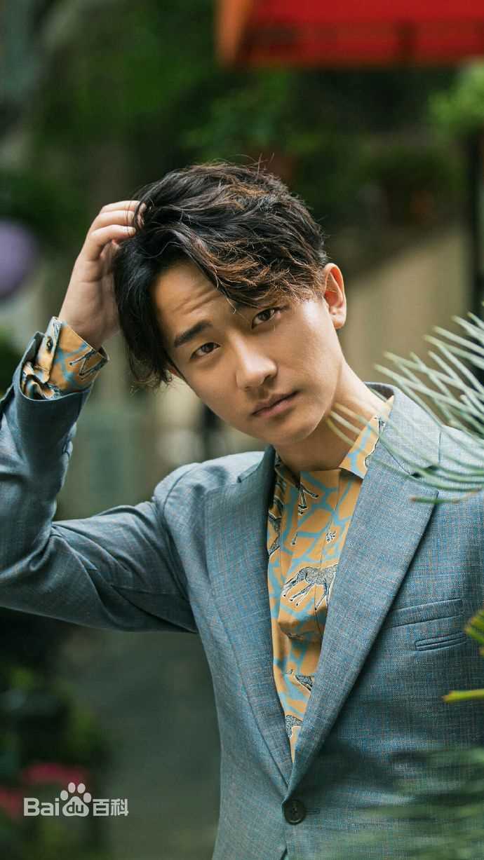 黄轩(Huang Xuan)精选照片素颜照壁纸