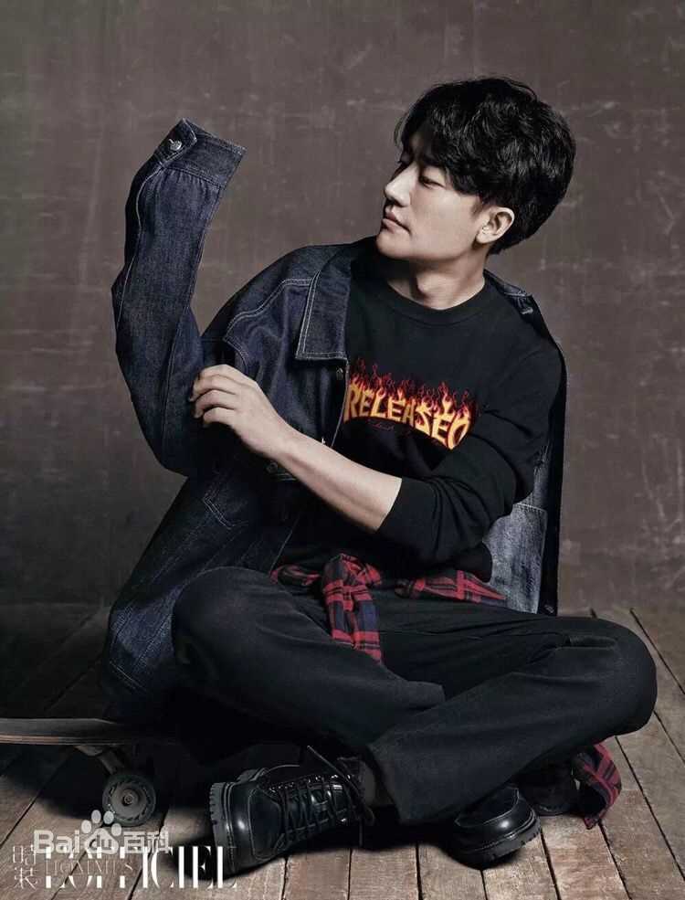 黄轩(Huang Xuan)2018年9月刊生活照相册