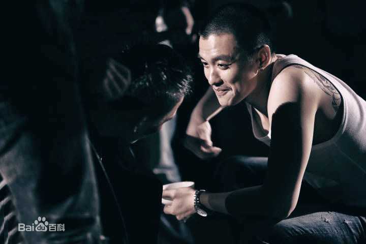 周一围前后照片