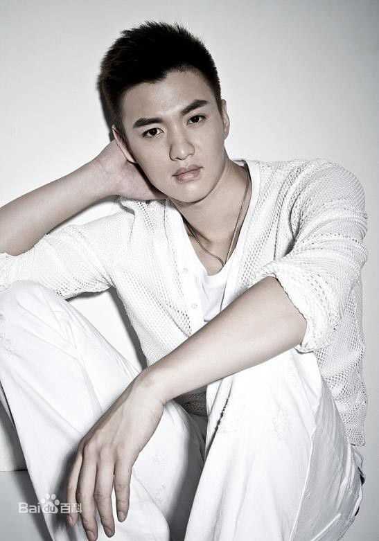 周一围前后照片