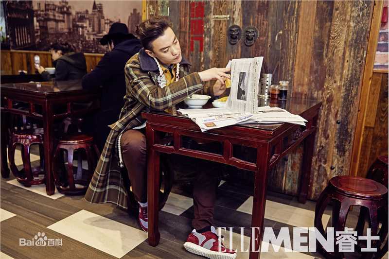 周一围时尚街拍前后照片