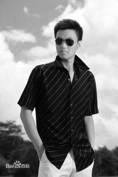 最新周一围精彩图册