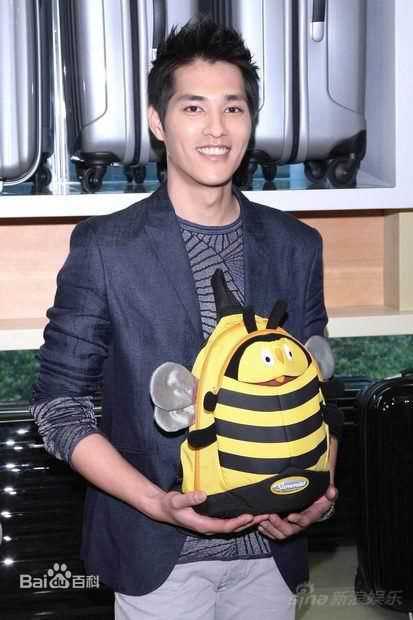 蓝正龙(BLUE)公益活动壁纸壁纸