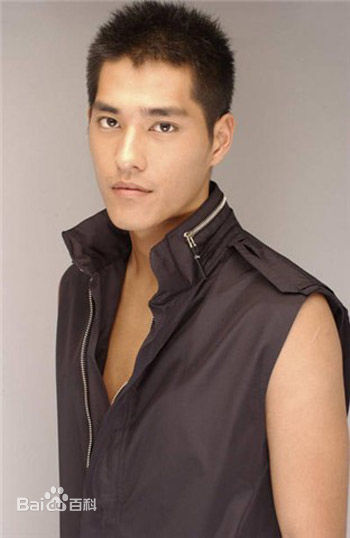 蓝正龙(BLUE)生活照图册