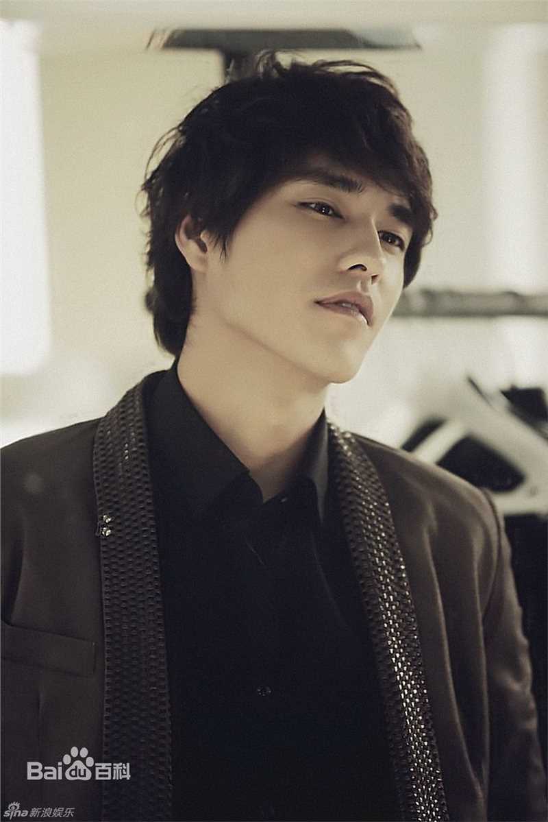 蓝正龙(BLUE)生活照图册