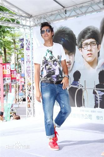 蓝正龙(BLUE)2010电影_酷马壁纸壁纸